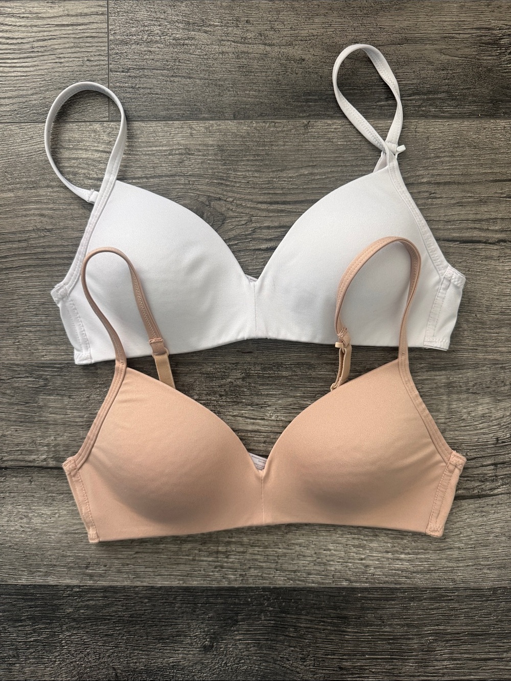 Hanes Girls Wireless Molded Cup Bra 34A